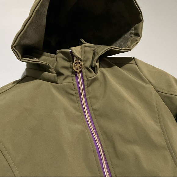 MICHAEL KORS WOMENS JACKET.COLOR OLIVE LIGHTWEIGHT - Picture 8 of 16